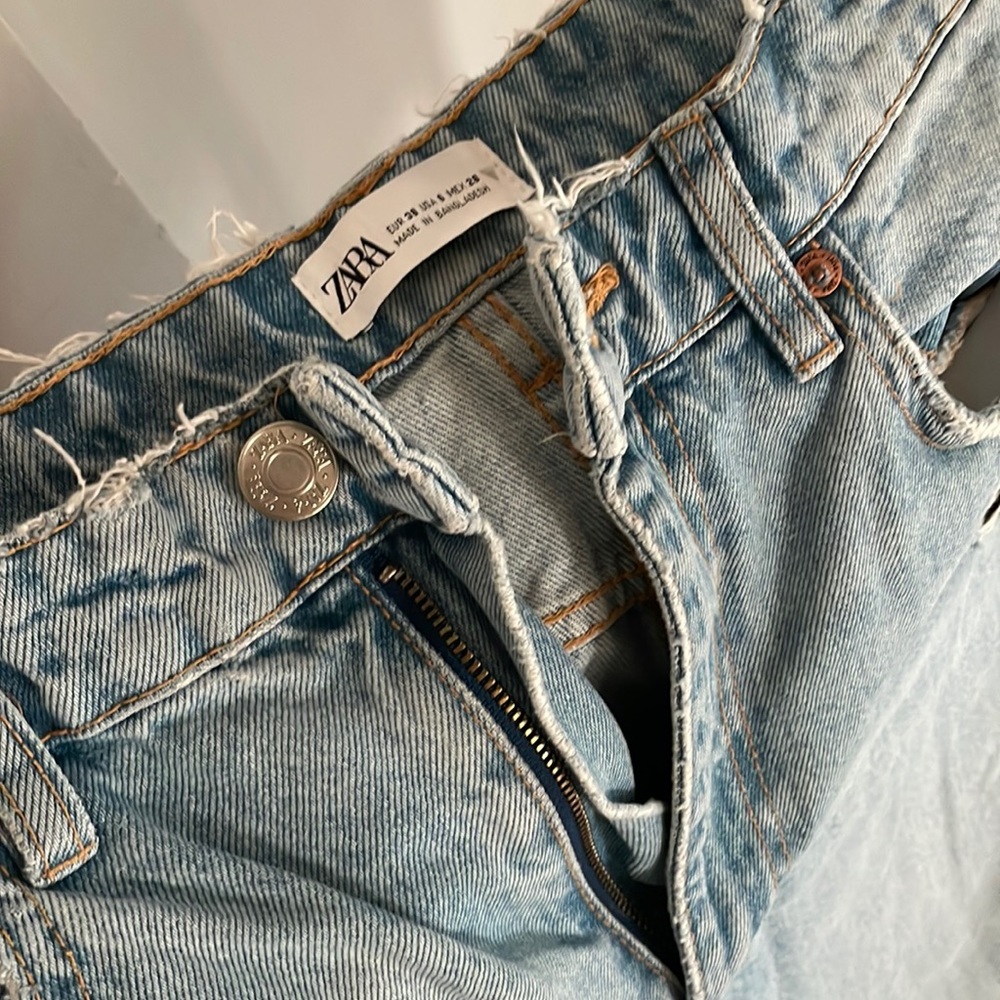 Zara ripped light wash jeans